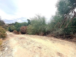 Terreno en venta en Los Arqueros-Puerto del Almendro en Benahavís