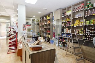 Local comercial en venta en San Bartolomé - Millán de Priego en Jaén