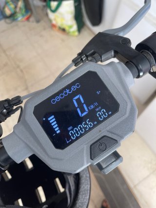 Patinete Eléctrico Cecotec Bongo