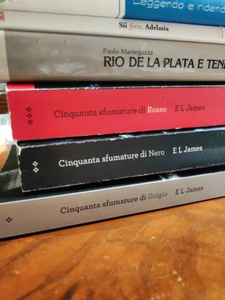 Libri vari di storie, curiosità, biografie, gialli
