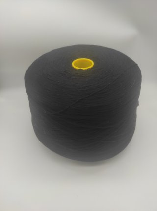 Gomitolo di lana nero