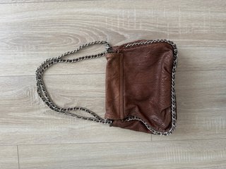 Bolso de piel de Uterque