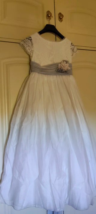 Vestido de comunión blanco fajín gris talla 110