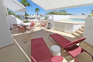 Ático en alquiler en Playa de la Fontanilla en Marbella