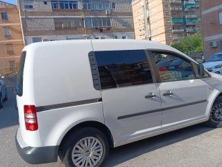 Volkswagen Caddy 2011