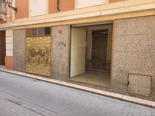 Local comercial en alquiler en Casco Antiguo en Huesca