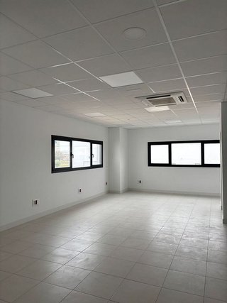 Nave industrial en alquiler en Silla