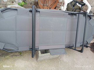 Cama plegable camping acolchada gris
