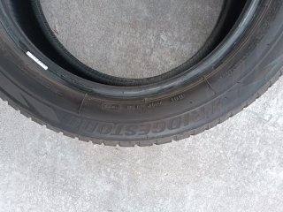 2 Neumáticos Invierno 205/60 R17 93H. BRIDGESTONE