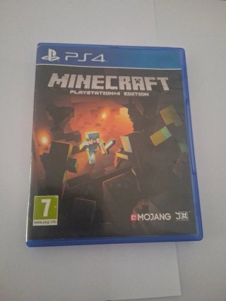 Minecraft ps4,en muy buen estado,en su caja
