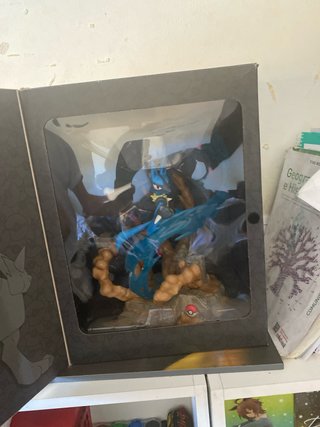 Figura del pokemon lucario