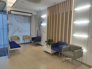 Local comercial en alquiler en Plaza España - Villa Pilar - Reyes Católicos - Vadillos en Burgos