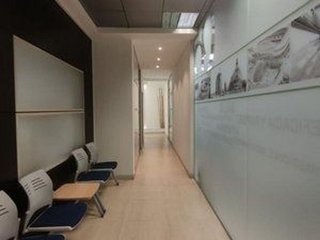 Local comercial en alquiler en Plaza España - Villa Pilar - Reyes Católicos - Vadillos en Burgos