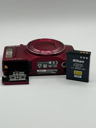 Nikon coolpix s9700