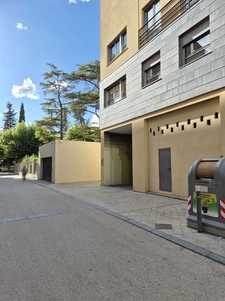 Garaje en alquiler en San Lorenzo en Huesca