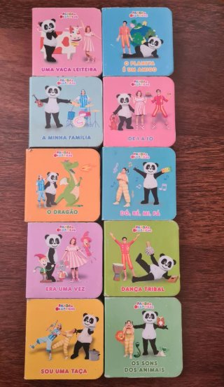 Lote 8 Mini Livros Panda e Os Caricas