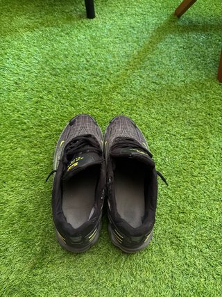 Zapatillas Nike Air Max Plus Negras y Amarillas