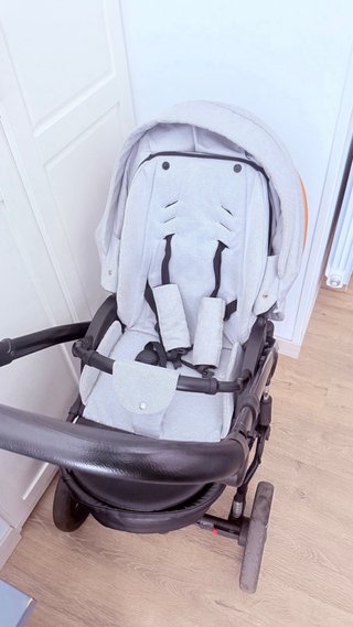 Carrito de bebé marca Bexa