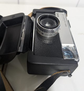 Kodak Instamatic 233