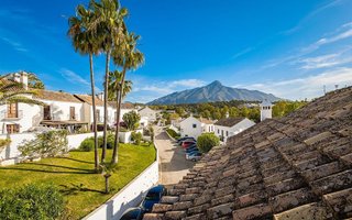 Casa adosada en venta en Los Naranjos - Las Brisas en Marbella