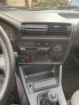 BMW Serie 3 E30