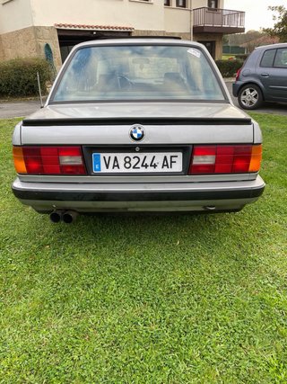BMW Serie 3 E30