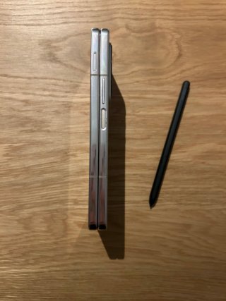 Samsung Galaxy Z Fold 4 en buen estado