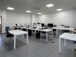 Oficina en alquiler en Churriana en Málaga