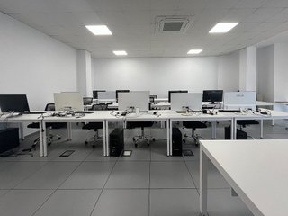 Oficina en alquiler en Churriana en Málaga