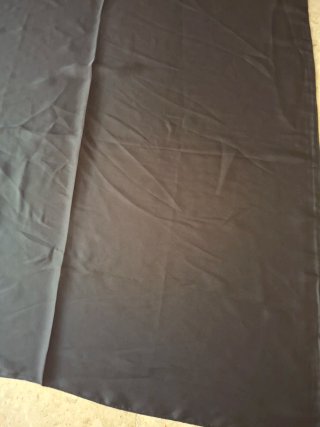 Pañuelo negro 68x65cm 100% poliester