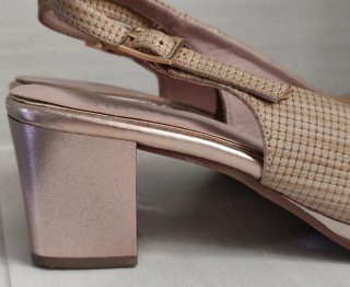 Sandalias con tacón