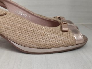 Sandalias con tacón