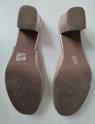 Sandalias con tacón