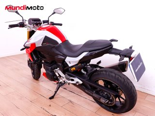 BMW F 900 R SPORT