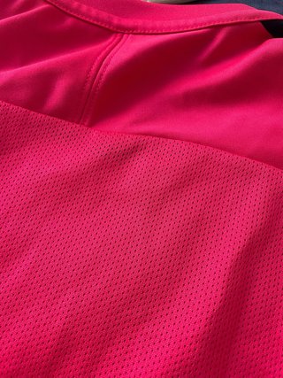Camiseta deportiva Nike Dri-FIT Roja Talla M