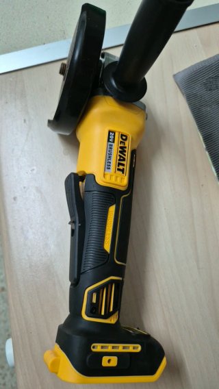 Amoladora DeWalt 20V Brushless..sin betetias