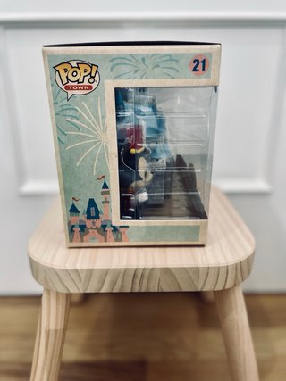 Funko Pop Mickey Mouse Sleeping Beauty Castle 21