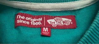 Jersey Vans cuello pico talla M