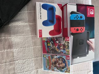 Pack PlayStation 4 Slim 1TB + Nintendo Switch + 12