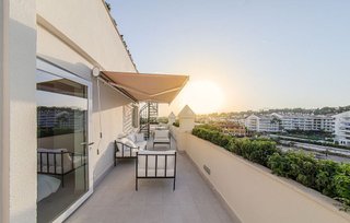 Ático en alquiler en Lomas de Marbella Club - Puente Romano en Marbella