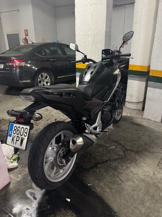 Honda NC750X Adventure Negra