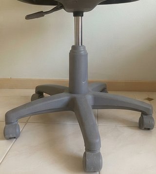 Silla de escritorio giratoria (roja)