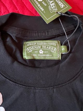 maglia nera denim tears
