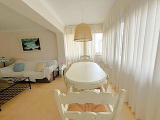 Piso en venta en Playa de la Fontanilla en Marbella