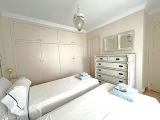 Piso en venta en Playa de la Fontanilla en Marbella