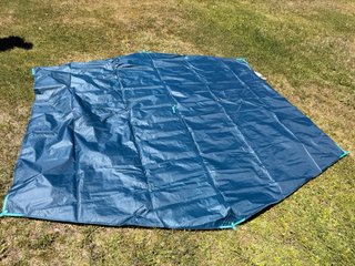 Toldo TARP L Decathlon para camping multiposicion