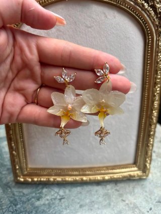 Pendientes Orquídea Natural Dorados