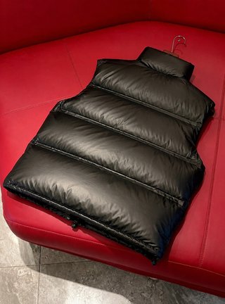 Chaleco Prada Acolchado Negro – Talla XL