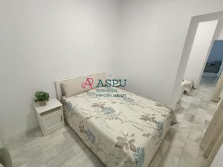 Piso en alquiler en La Caleta - La Viña en Cádiz