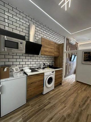 Piso en alquiler en Valdeacederas en Madrid